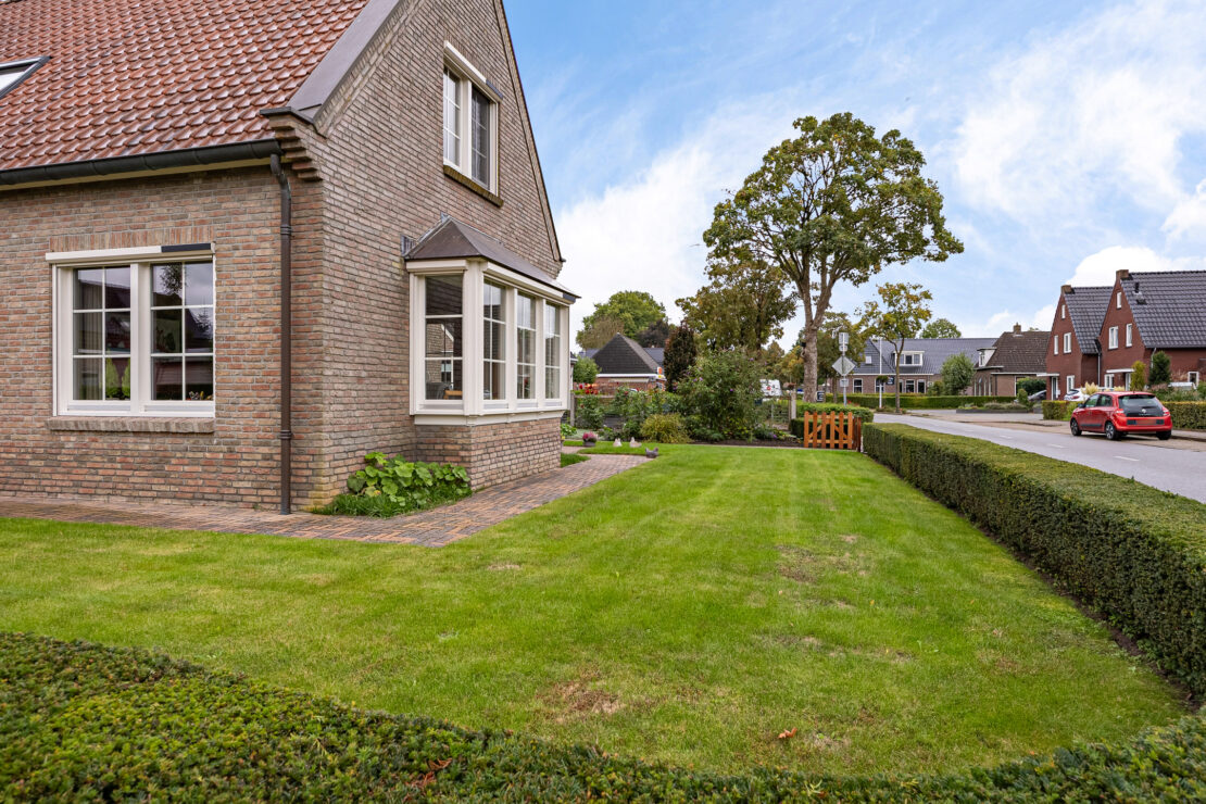 Foto 2 Mr. Harm Smeengeweg 2 – Koekange